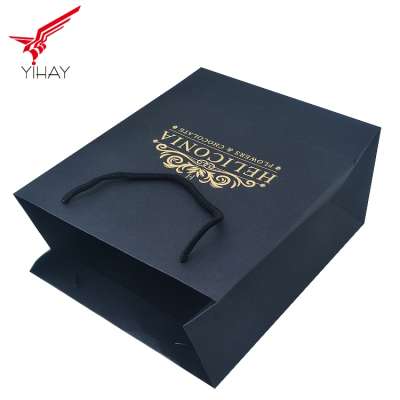 Free sample 2018 Custom hot sale envelope shape white kraft paper gift bag with ribbon