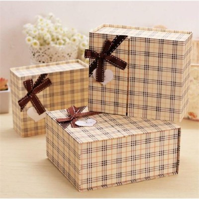 Free sample Custom Cute non-woven fabrics birthday gift box with bowknot decorated wholesale